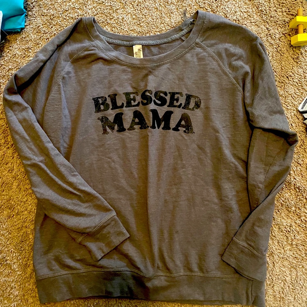 Long sleeve grey mama shirt